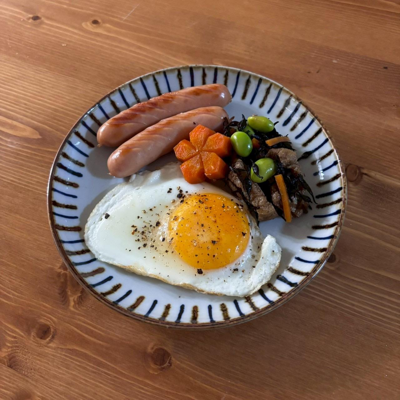 17cm丸皿（麦わら）1枚目の画像